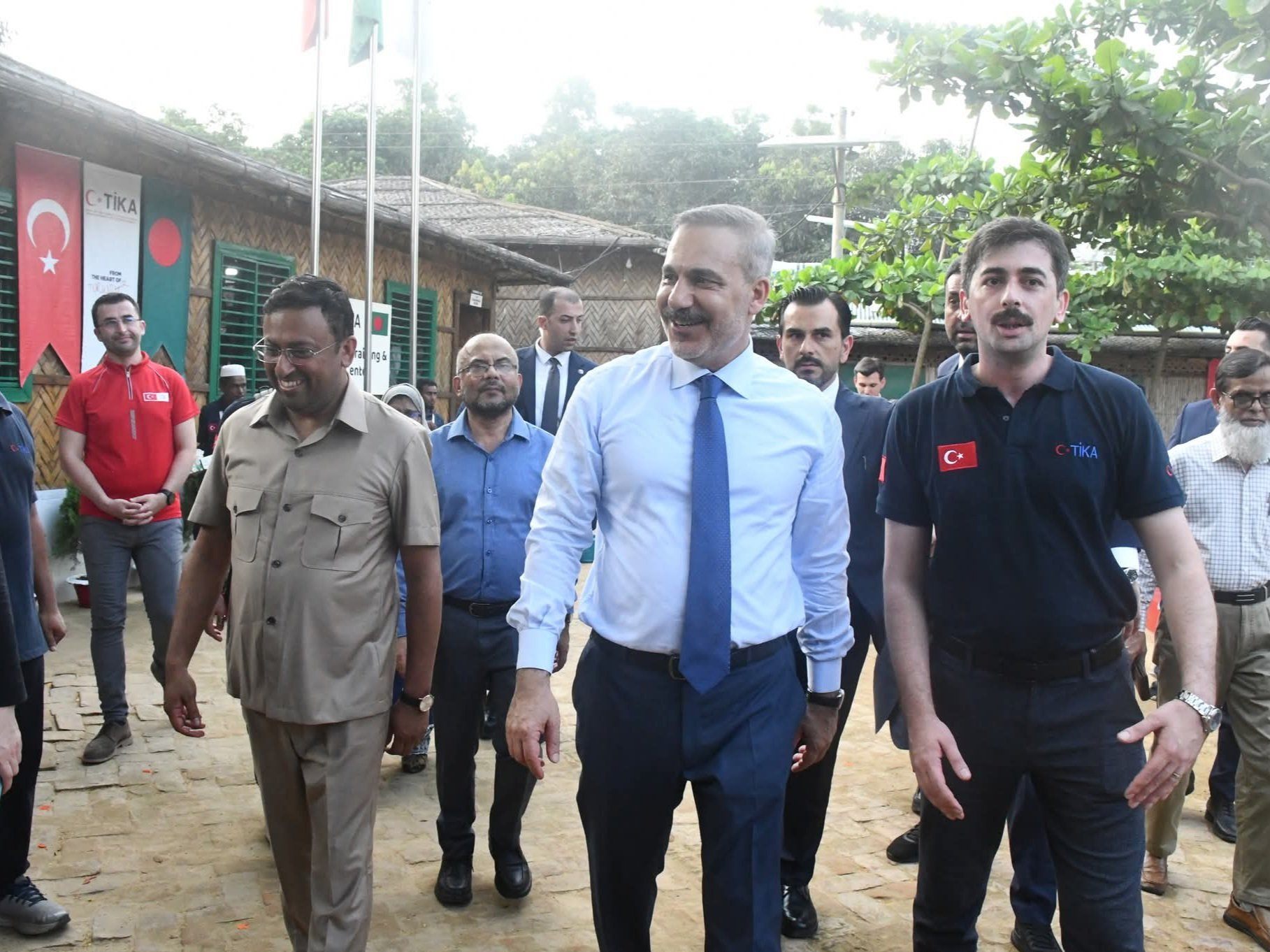Türkiye Dışişleri Bakanı Hakan Fidan’ın Bangladeş’teki Rohingya mülteci kamplarını ziyareti